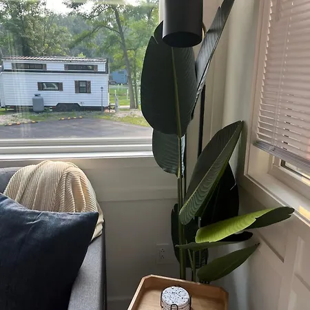 The Tiny Getaway Home Elizabethtown Exterior photo
